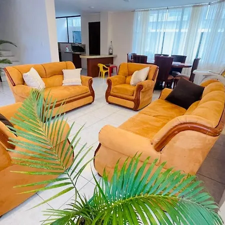 Amplio Departamento Con Garage Y Cerca Al Shopping Apartment Santo Domingo de los Colorados Exterior photo