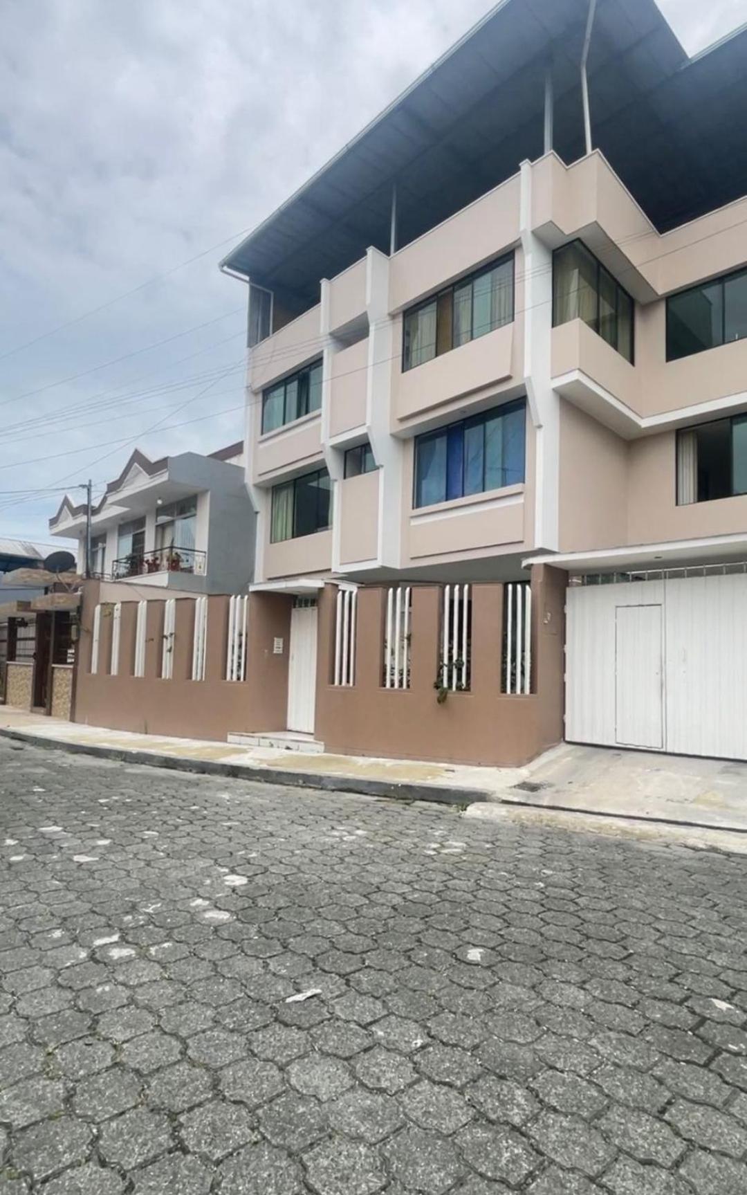 Apartamento Amplio Departamento Con Garage Y Cerca Al Shopping *