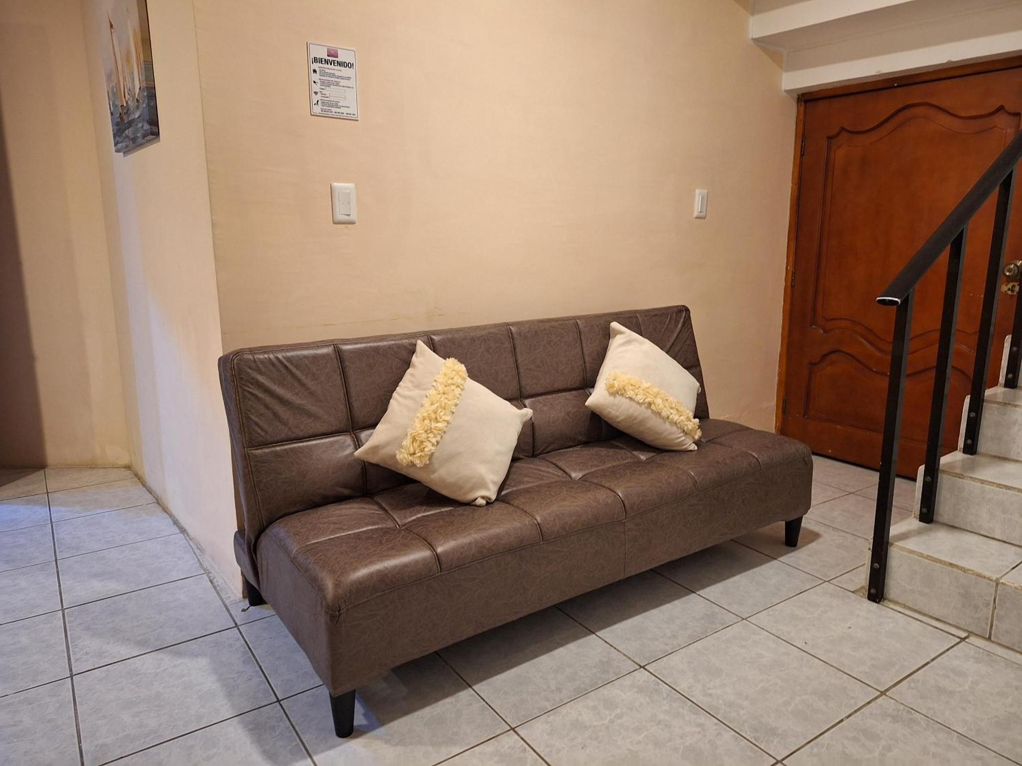 Amplio Departamento Con Garage Y Cerca Al Shopping Apartment Santo Domingo de los Colorados